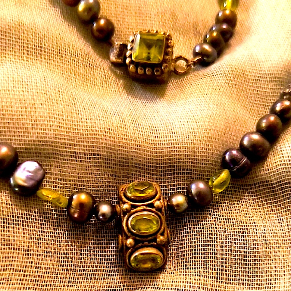 Handmade Green Bead & Gray Pearl Necklace & Bracelet Set - Picture 2 of 7